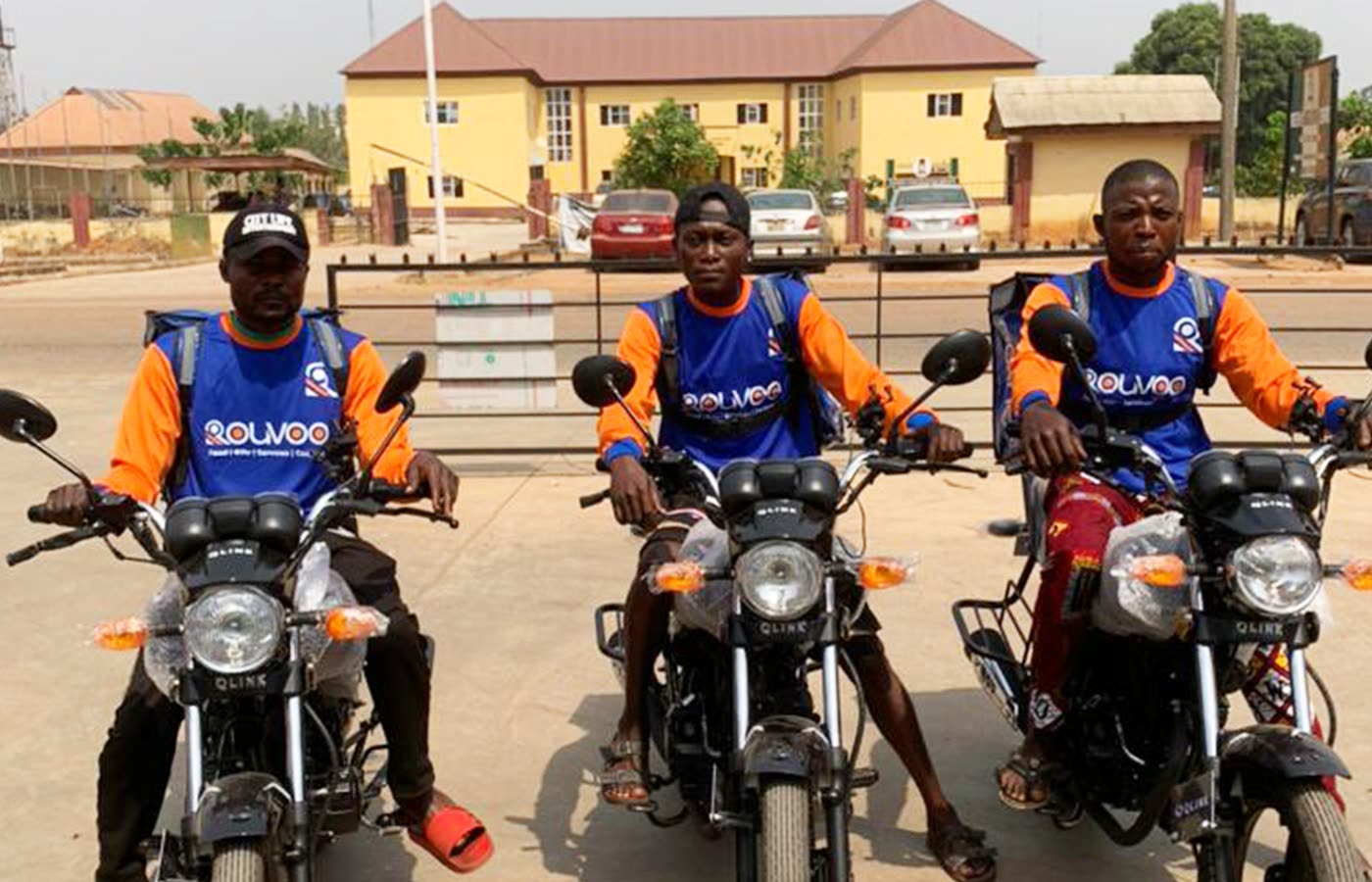 Rouvoo rider on a delivery motorcycle