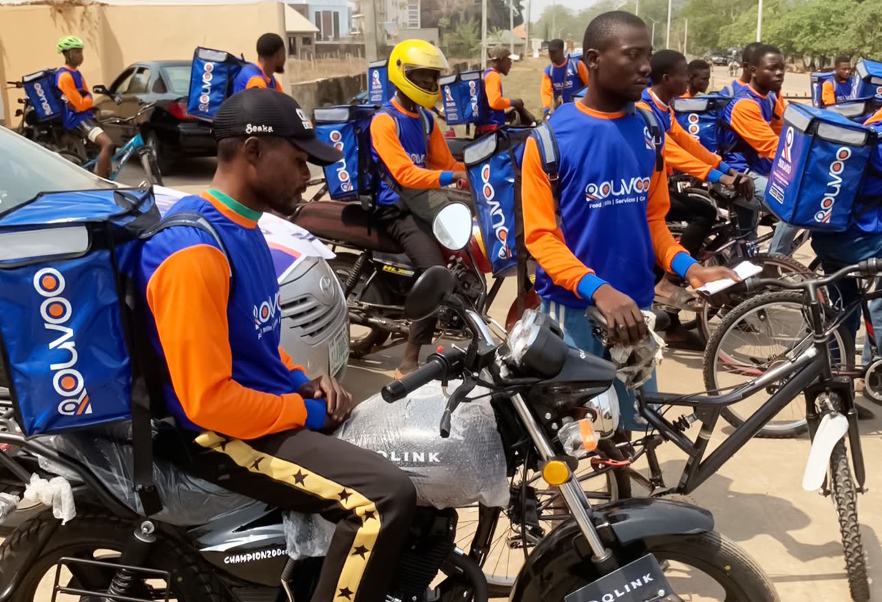 Rouvoo riders delivering